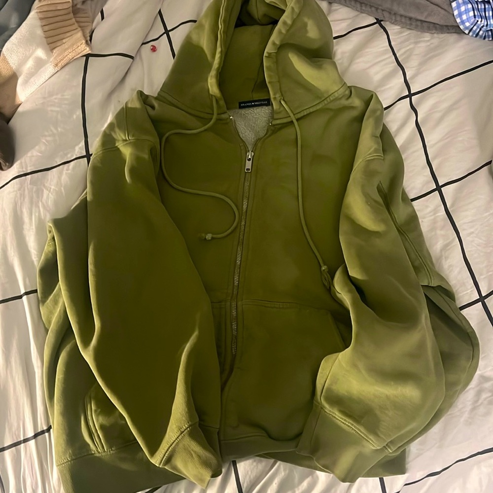 Brandy Melville Christy Hoodie 💚